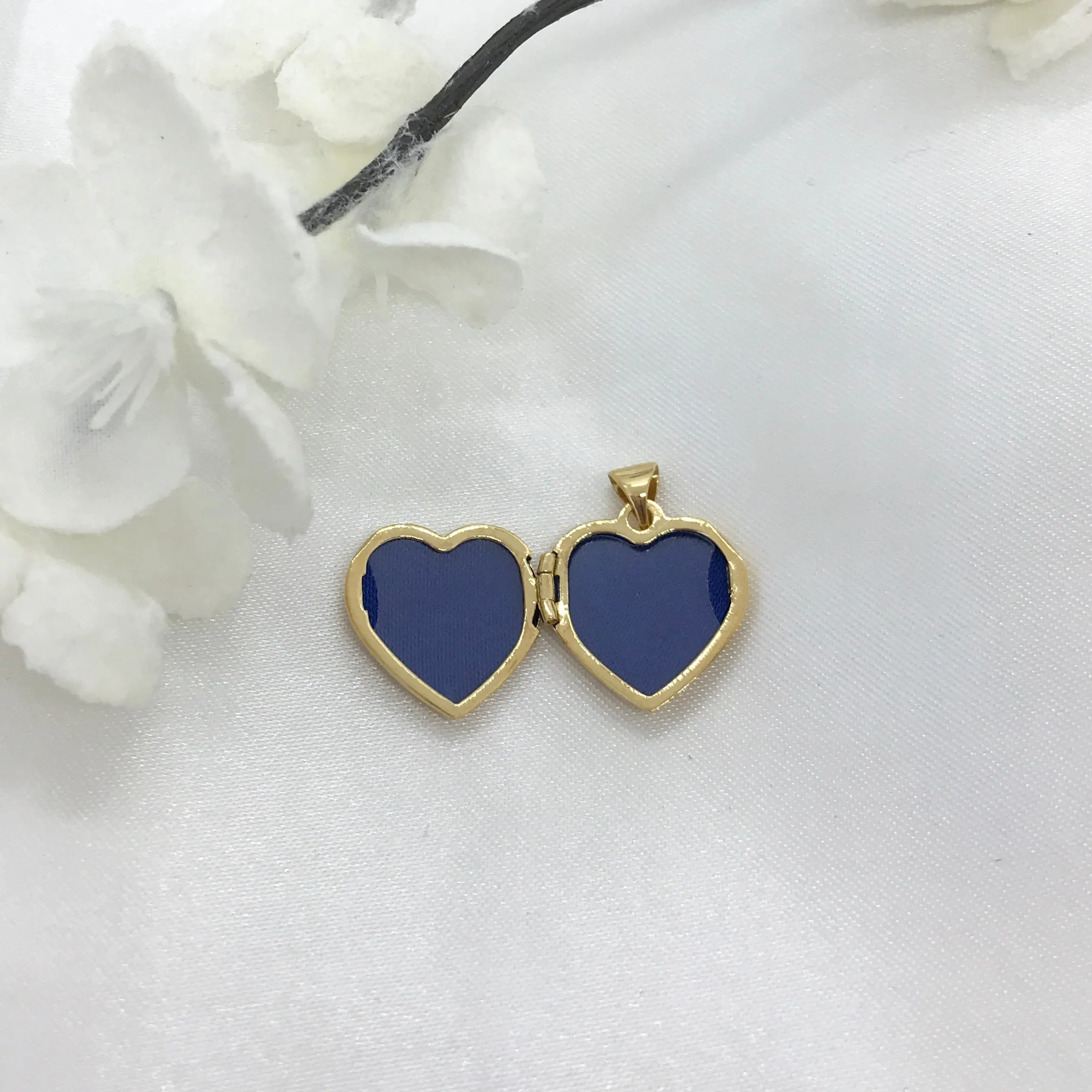 10k Gold Fancy Heart Locket