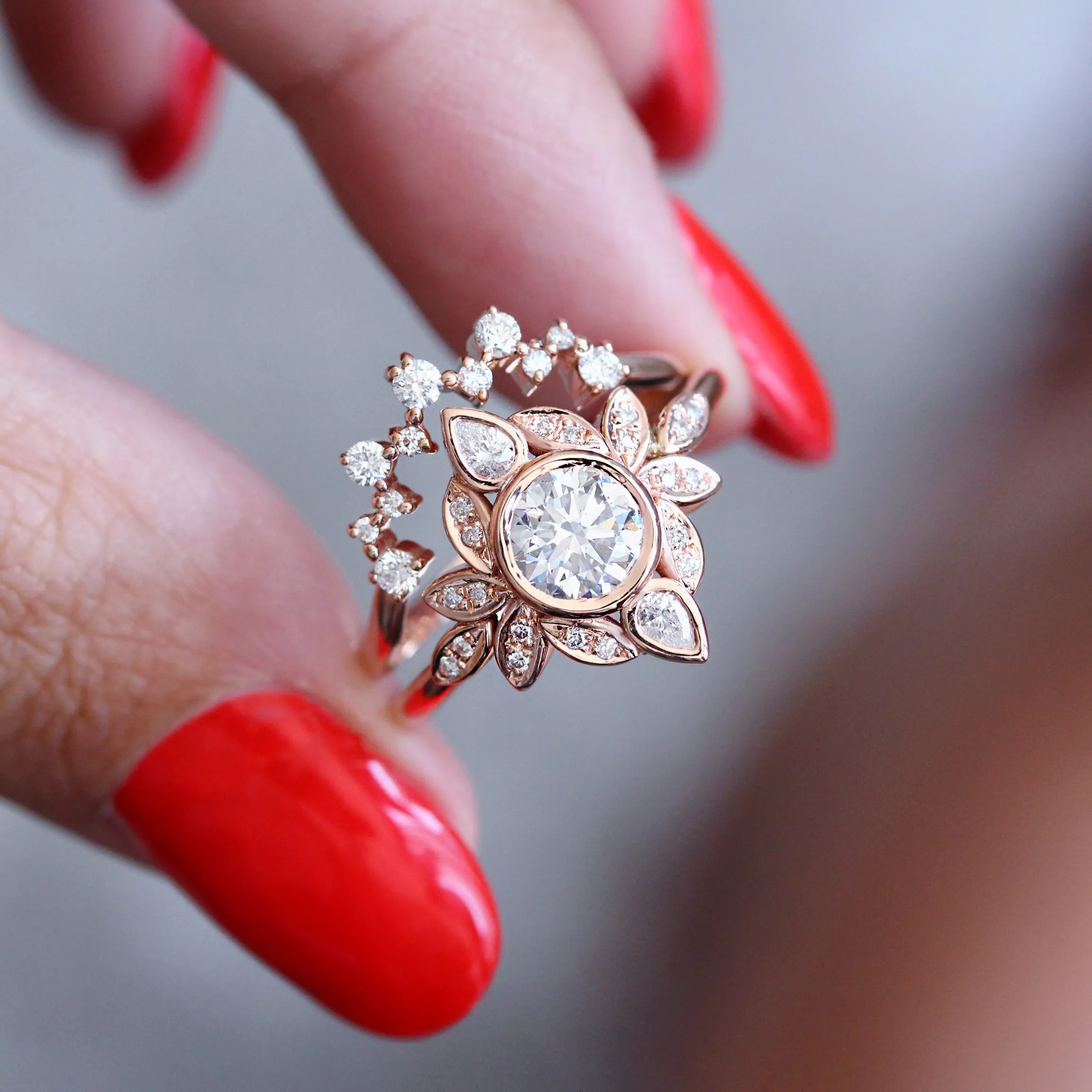 Delicate Diamond Nesting Ring - Viola ♥