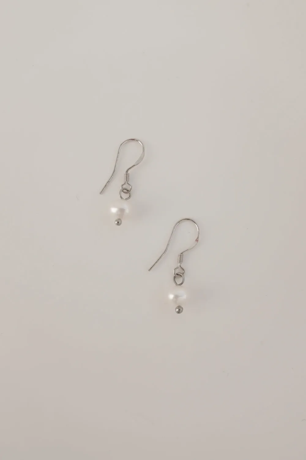 FINE SMALL STERLING SILVER PEARL EARRINGS