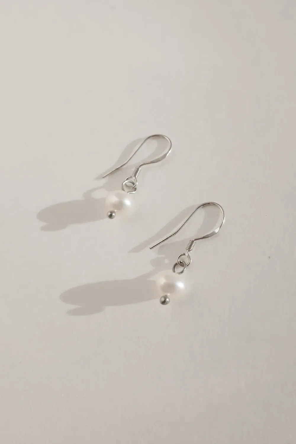 FINE SMALL STERLING SILVER PEARL EARRINGS