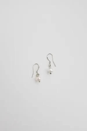 FINE SMALL STERLING SILVER PEARL EARRINGS