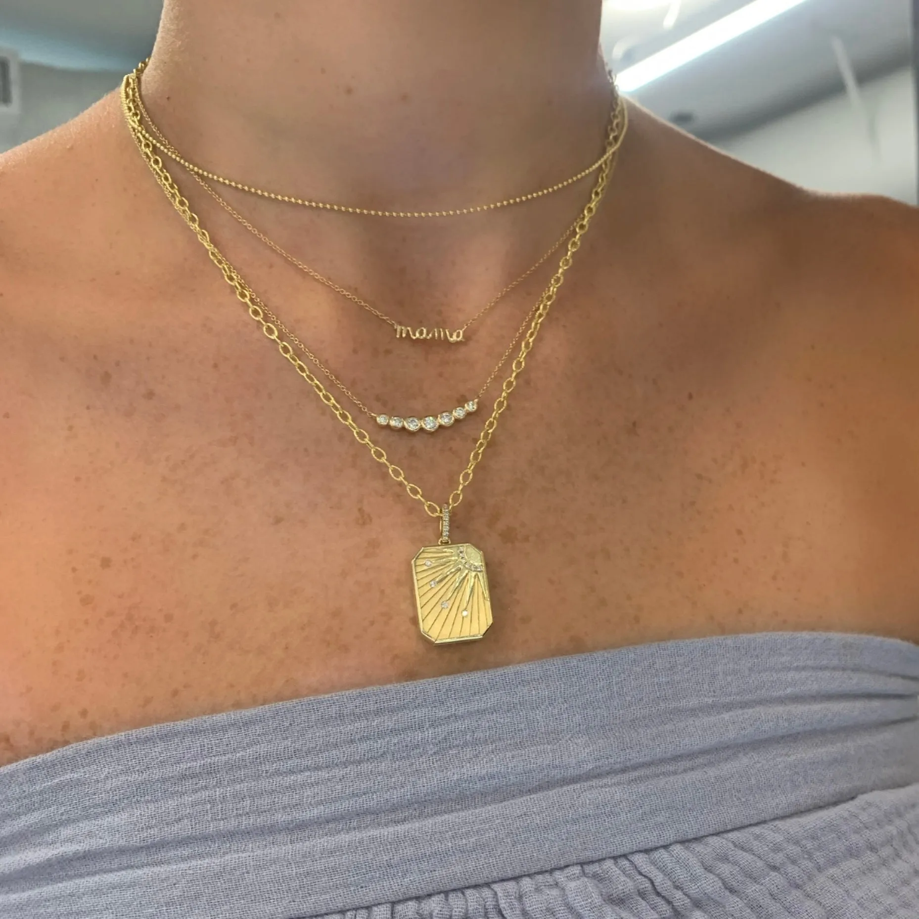 Mama Necklace