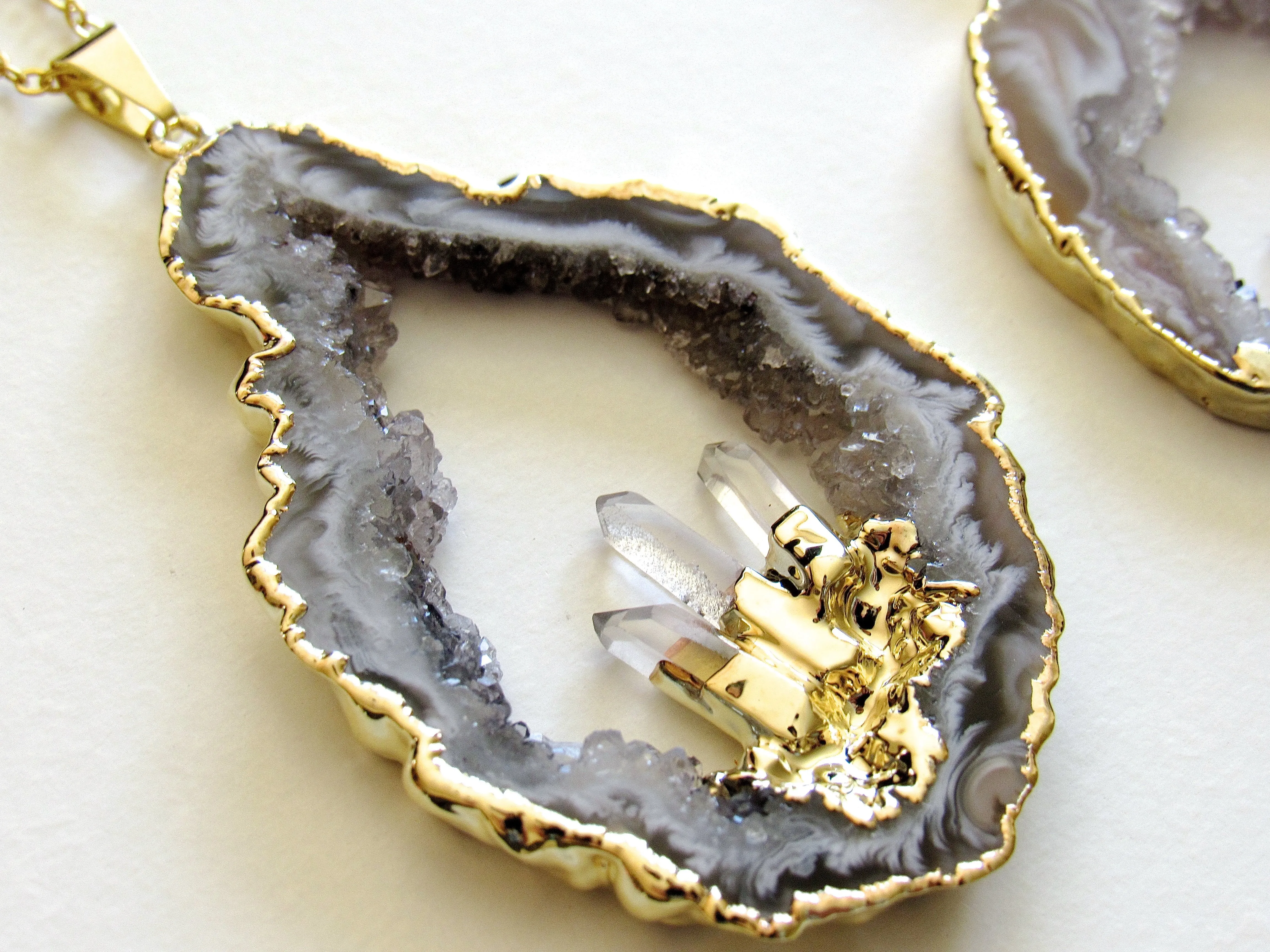 Quartz Geode Necklaces (Gold)