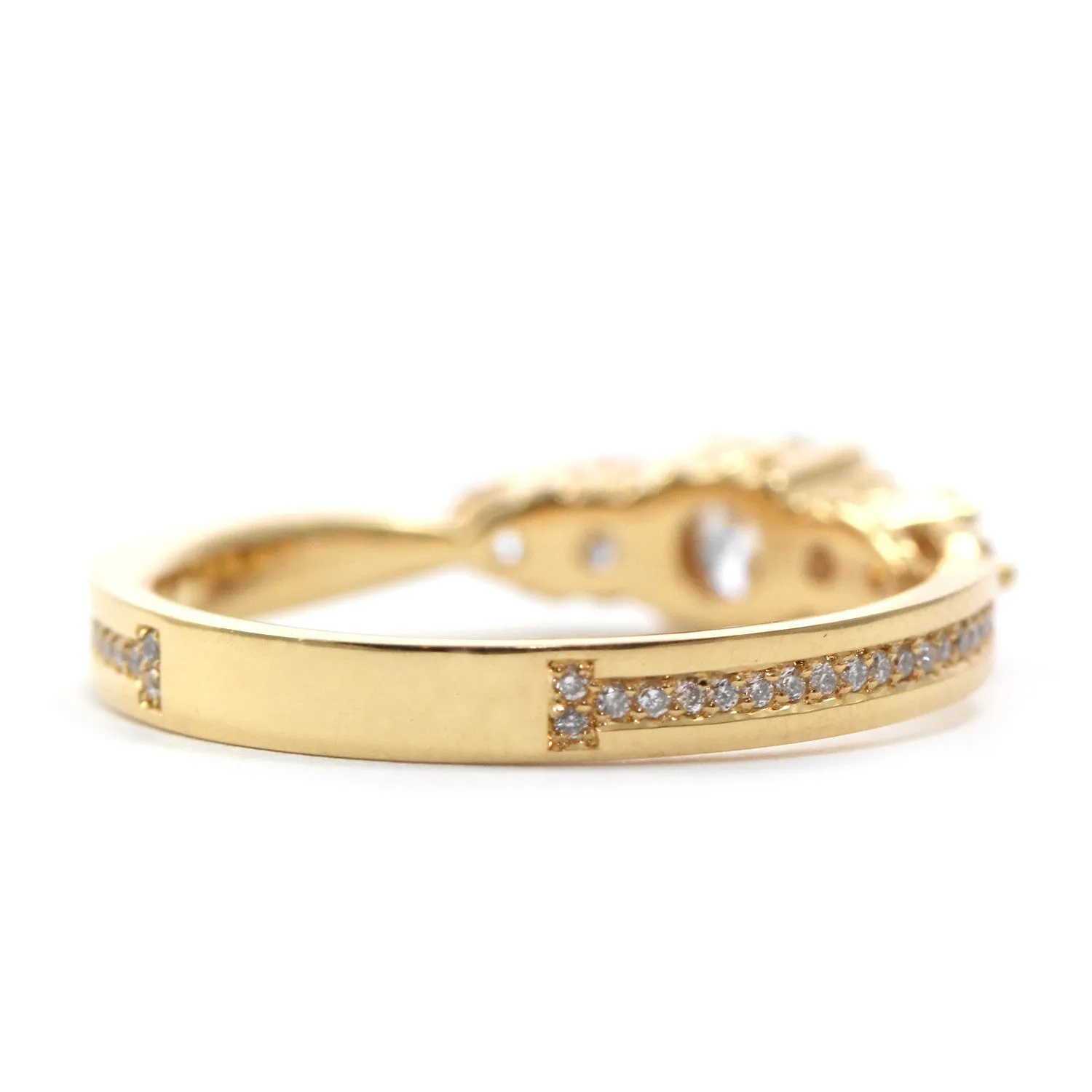 Suzana Gold Ring White Diamonds